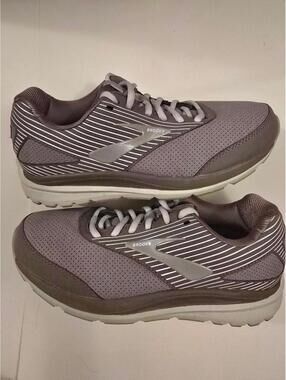 Brooks Addiction Walker Suede Grey Running Sneakers - Size 9.5